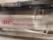 Compressora de parafuso com 30 hp e secador de ar Ingersoll Rand