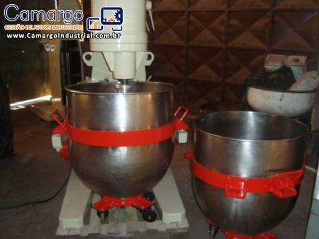 Masseira planet�ria para 260 kg Amadio