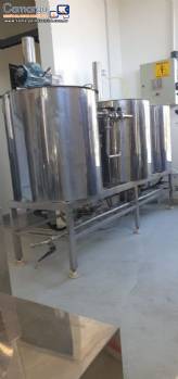 Tanques autnomos em inox tri bloco para produo de cerveja artesanal