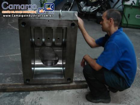 Moldes para inje��o de plastico