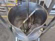 Tacho cozinhador encamisado a gs basculante em inox 100 litros