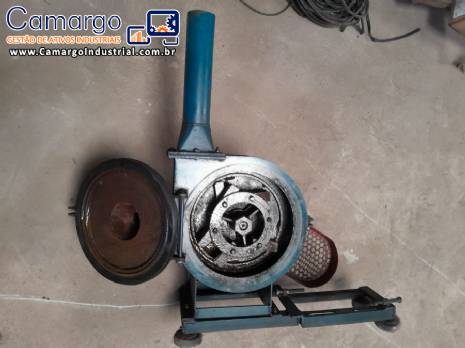 Moinho martelo em ao carbono Vieira 5 CV MCS 280