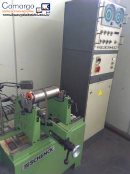 Máquina para balanceamento dinàmicro 2 toneladas Schenck - Camargo ...