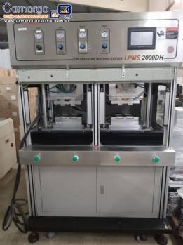 Linha de produ��o de baterias e partes pl�sticas