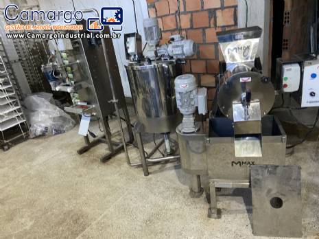 Despolpadeira tanque embaladora Max Machine 1000 polpas de frutas / hora Despolpadeira tanque embaladora Max Machine 1000 polpas de frutas / hora