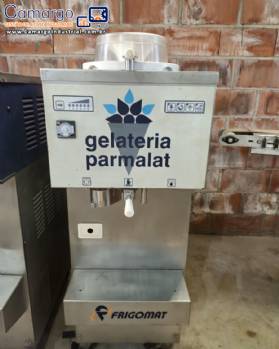 Produtora vertical de sorvete gelato italiano Frigomat 80 | 100 litros Produtora vertical de sorvete gelato italiano Frigomat 80 | 100 litros