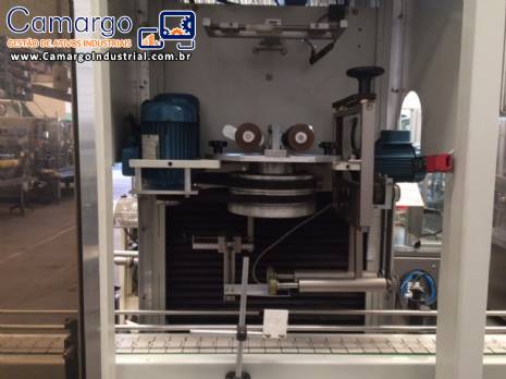 Rotuladora sleeve e aplicadora de lacre Pluralmack Rotuladora sleeve e aplicadora de lacre Pluralmack